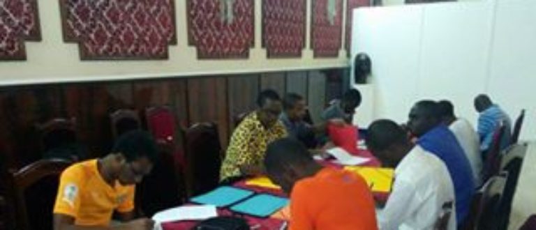 Article : Abidjan : l’Association des Mondoblogueurs Ivoiriens forme les blogueurs et journalistes au blogging parlementaire
